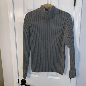 Banana Republic Women`s Gray Rib Knit Sweater Sz. L